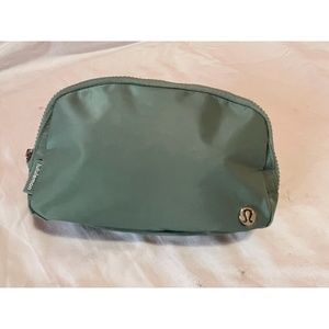 Lululemon Everywhere Belt Bag 1L | NWT